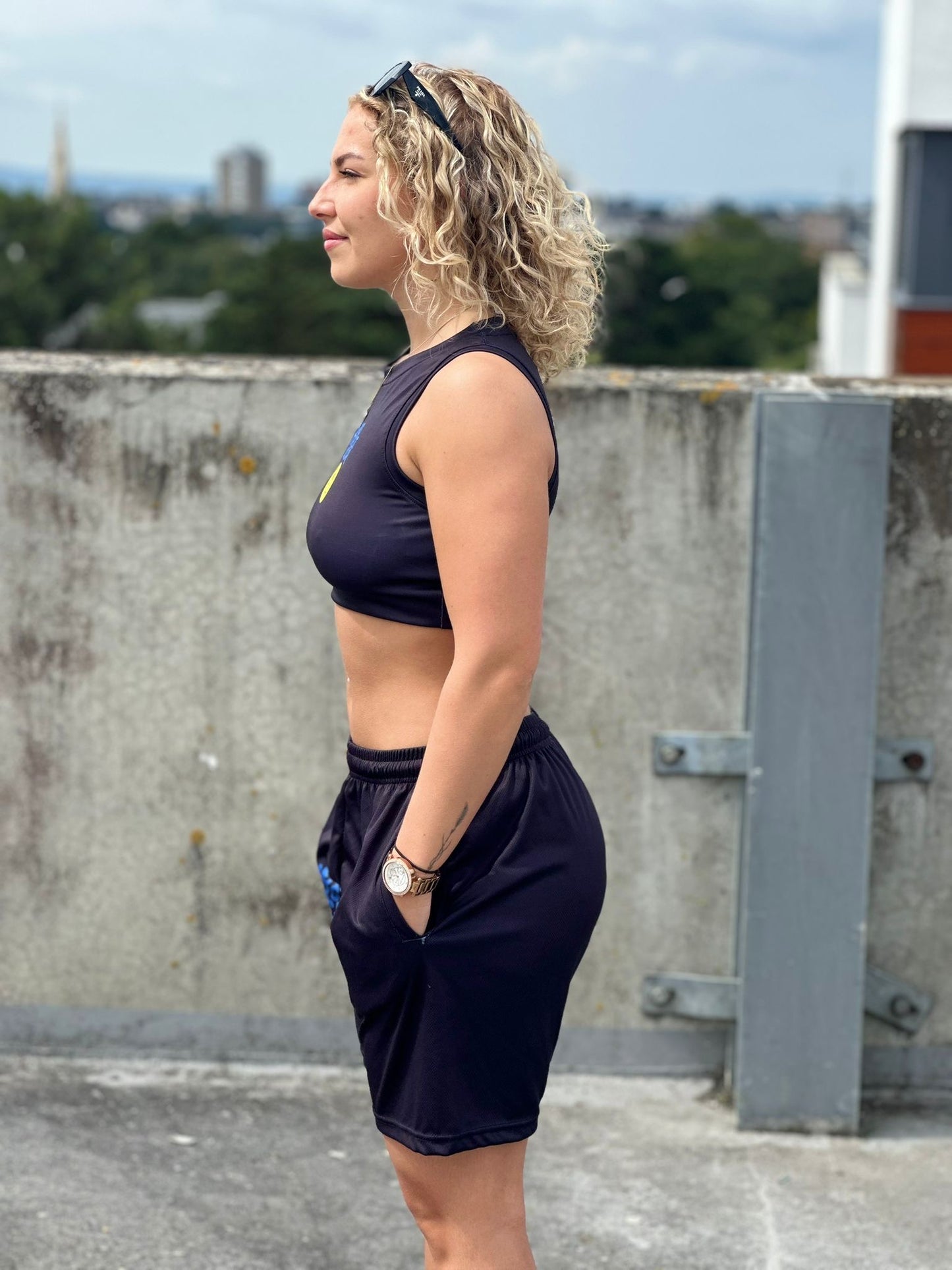 Dual Smiley Graphic Cropped Jersey Tank Top - Black