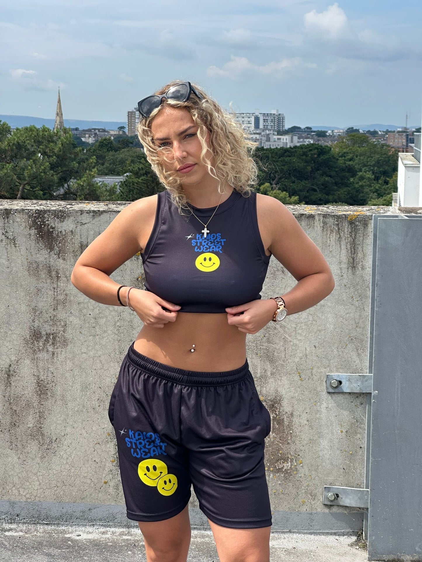 Dual Smiley Graphic Cropped Jersey Tank Top - Black