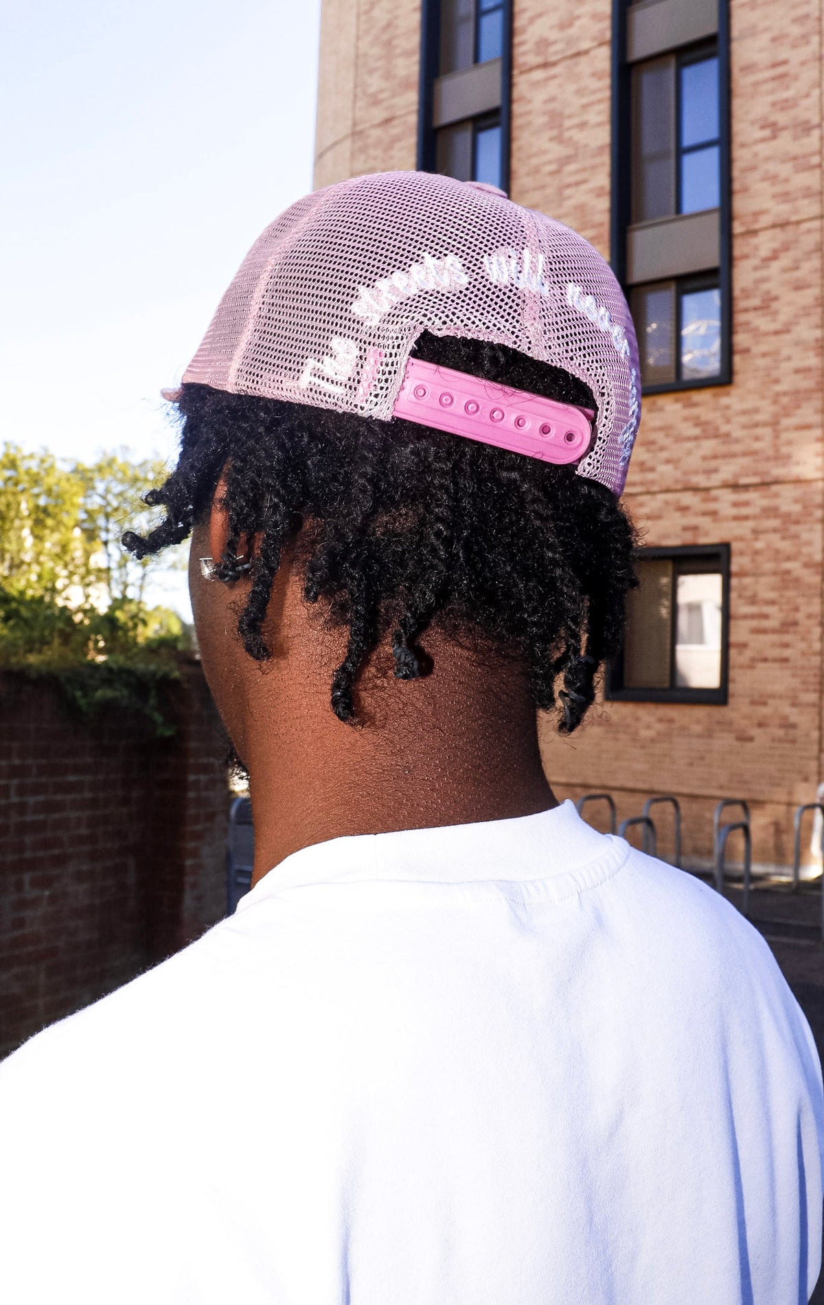 Kaios Streetwear Mesh Trucker Hat - Pink